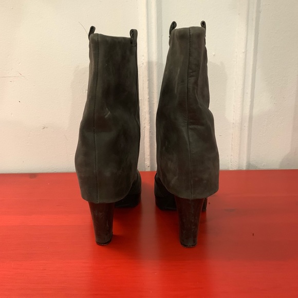 Gap Cuffed Heeled Boot - Picture 4 of 5